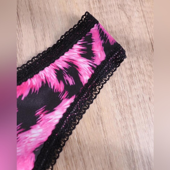 SEXY Leopard Print Contrast Binding Thong *NEW* - Picture 2 of 5